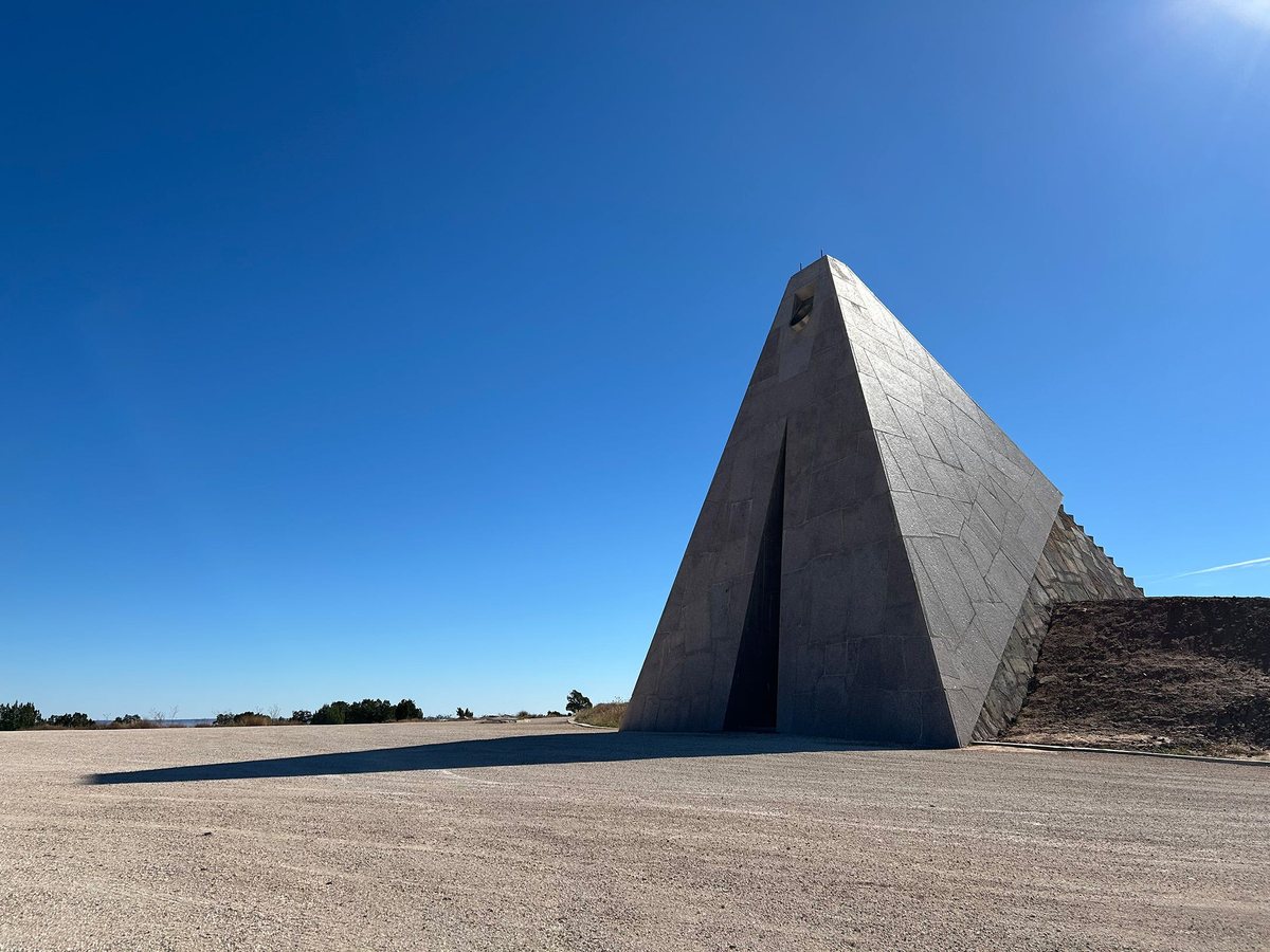 Charles Ross completes Star Axis, a desert pyramid measuring celestial time