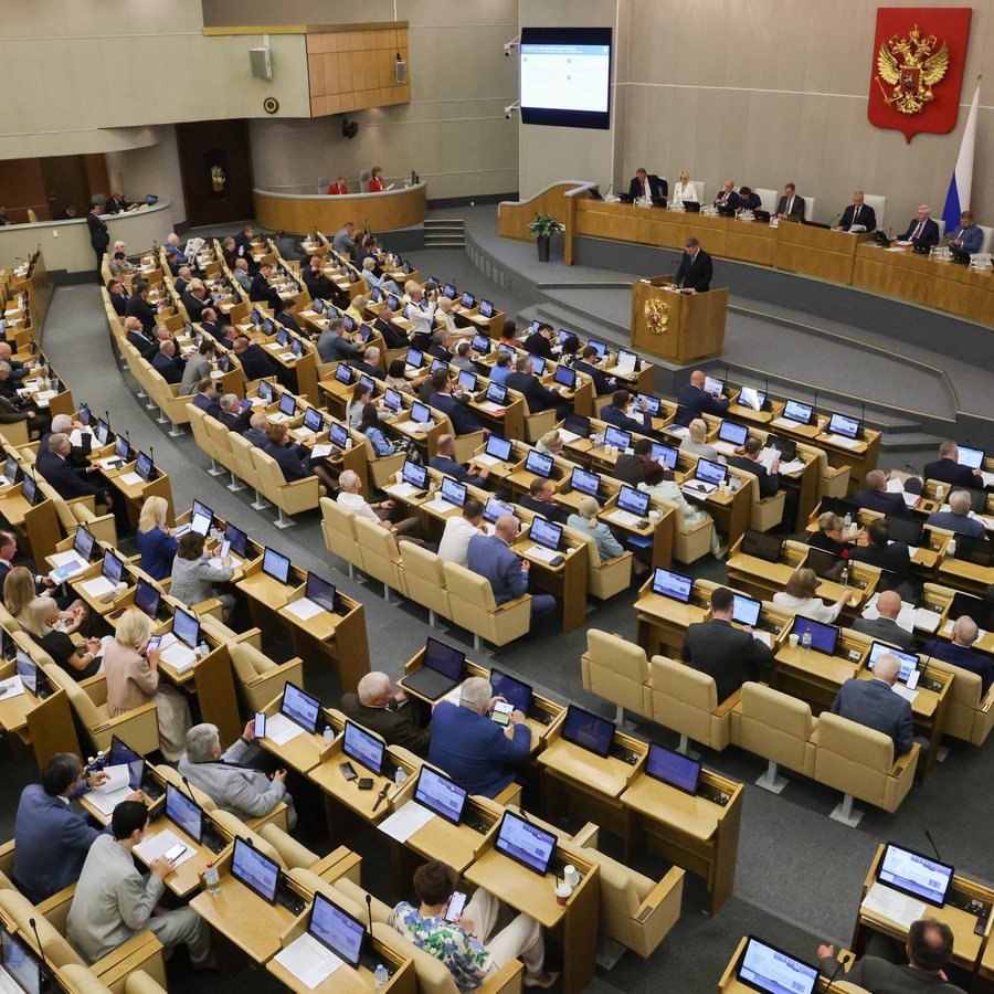Parlamentswahl in Russland begonnen: Opposition ausgeschlossen