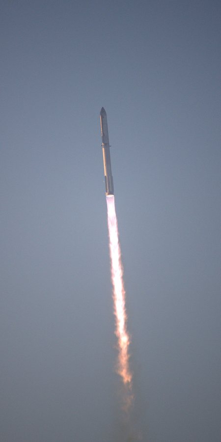 SpaceX's Starship Reaches Orbit for First Time