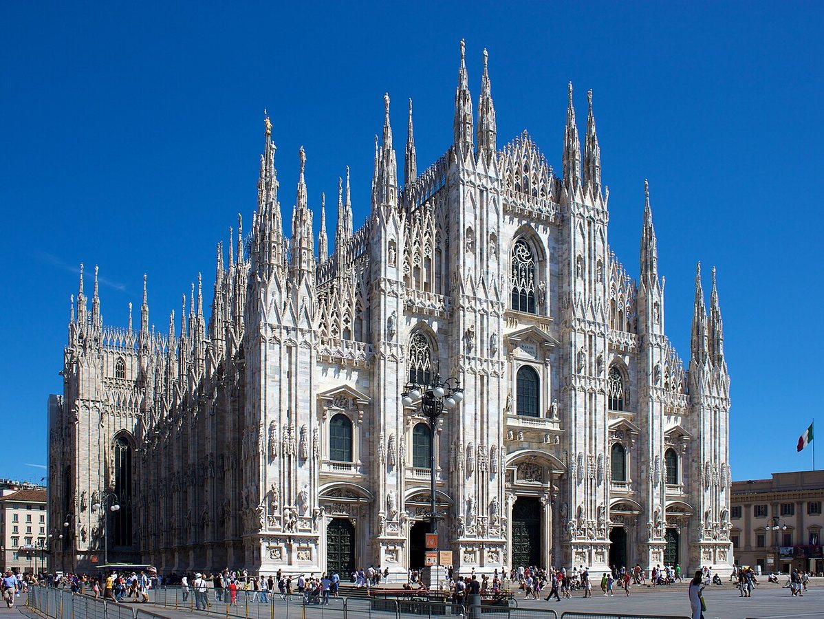 Riots in Milan: 50 Arrested After Piazza Duomo Clashes