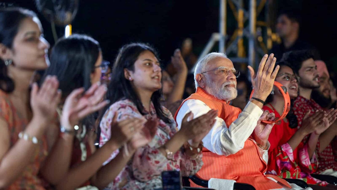 Modi Attends 'Bhajan Clubbing' Event in Delhi, Draws Political Criticism