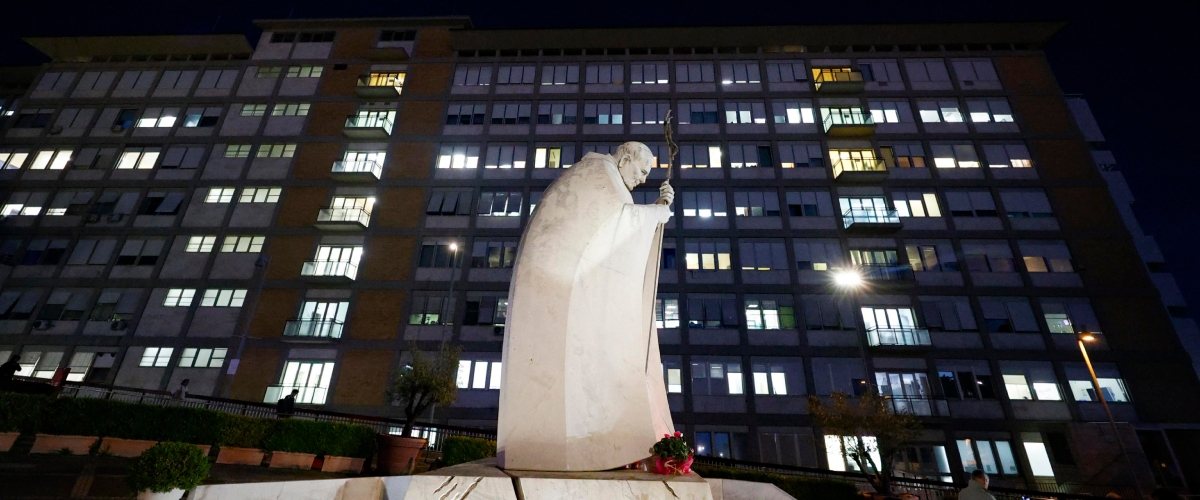 Pope Leo XIV Undergoes Lung Surgery; Vatican Confirms Adenocarcinoma Diagnosis
