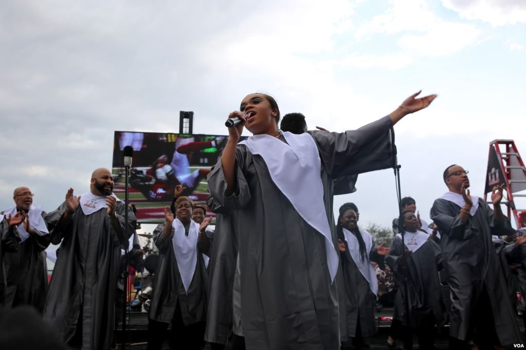 Donnie McClurkin Says Final Album 'Finally' Was Recorded Before Near-Death Experience