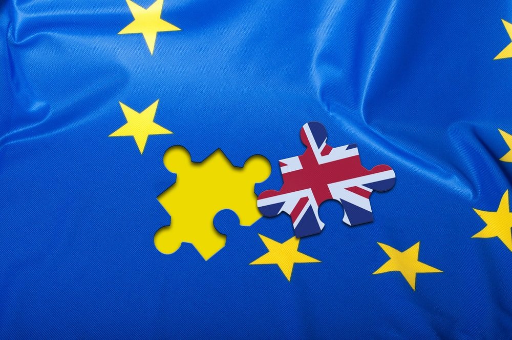 An Ipsos poll finds 56% of Britons back rejoining the EU