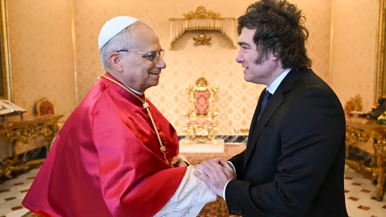 Milei wünscht Papst Leo XIV. nach Lungenoperation schnelle Genesung