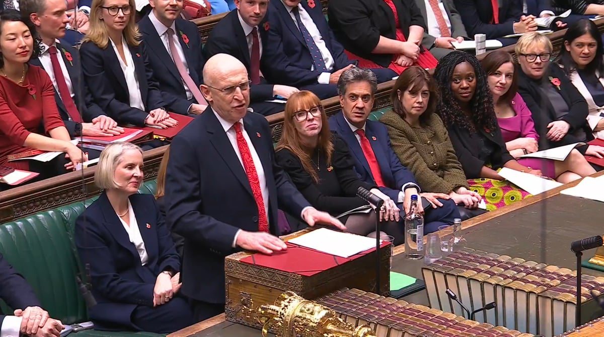 Chancellor Healey Unveils £100 Energy Payment and Higher Bank Levy